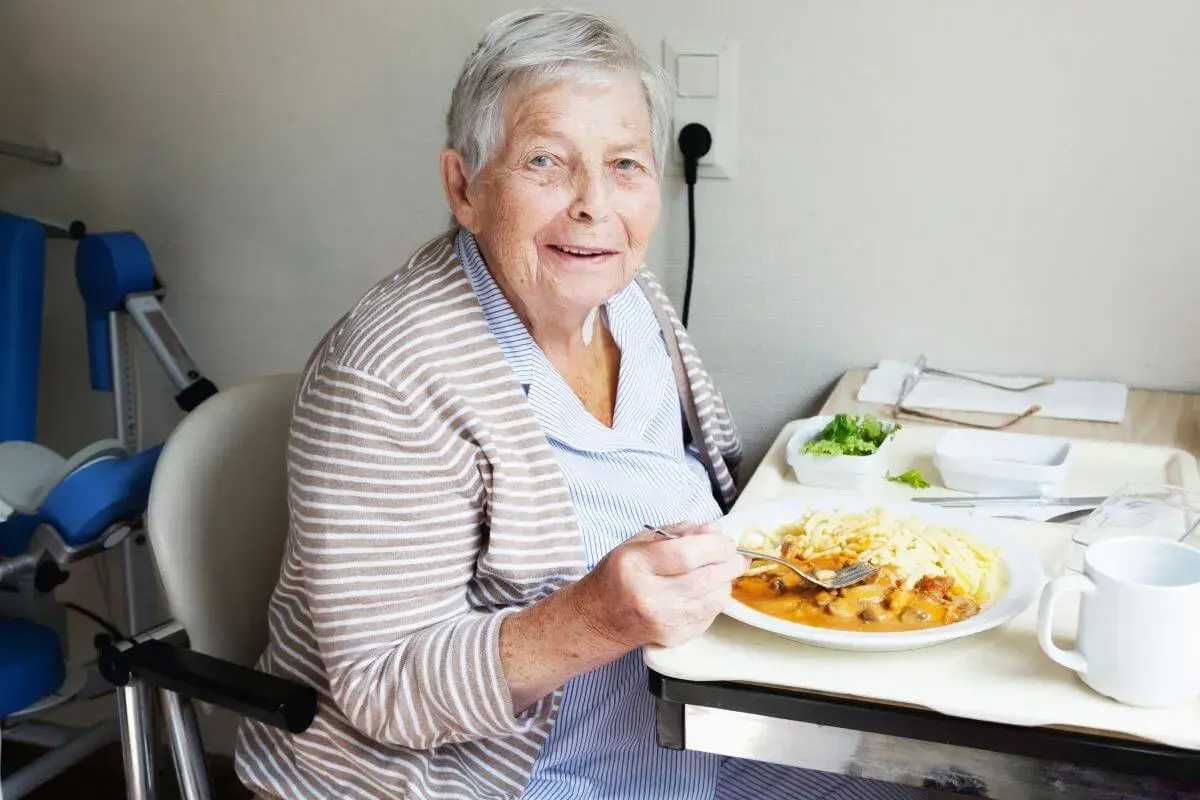 Co na apetyt dla seniora? Skuteczne triki i dieta.