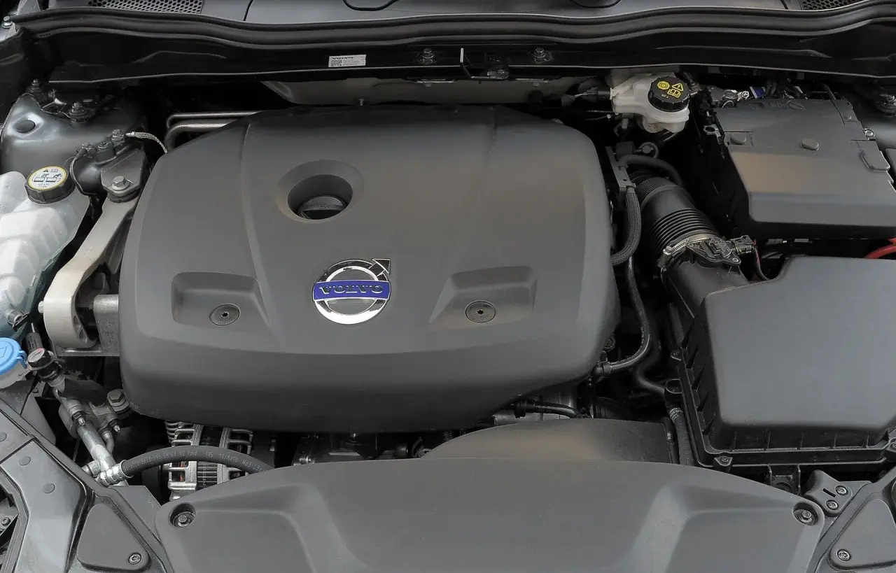 Volvo V40 jaki silnik wybrać? Porównanie, opinie i problemy silników