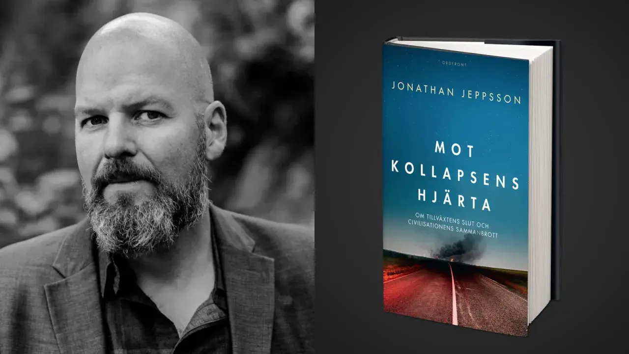 Porträtt av Jonathan Jeppsson bredvid hans bok "Mot kollapsens hjärta", som utforskar civilisationens utmaningar.