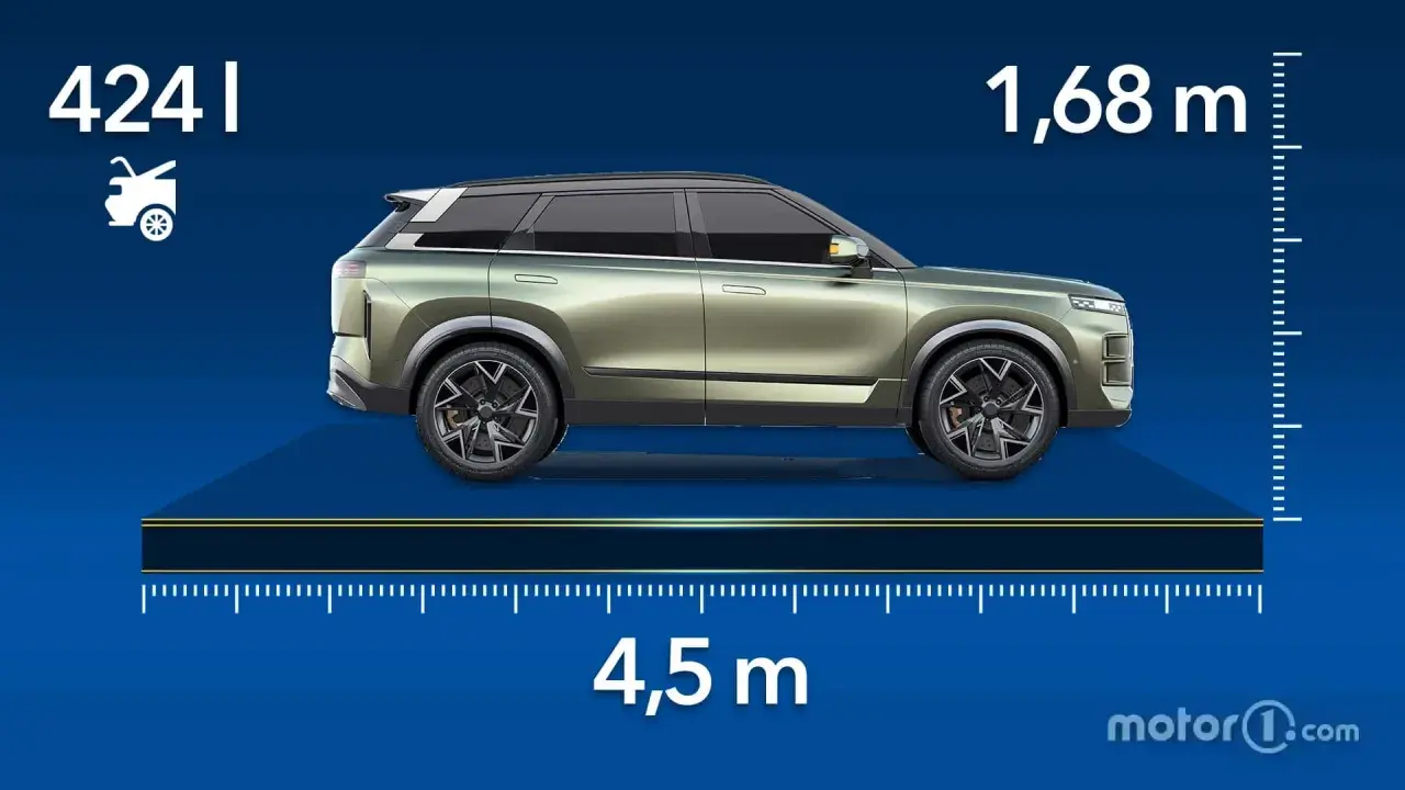 Il Jaecoo 7, con una lunghezza di 4,5 m e un'altezza di 1,68 m, si presenta come un SUV compatto.