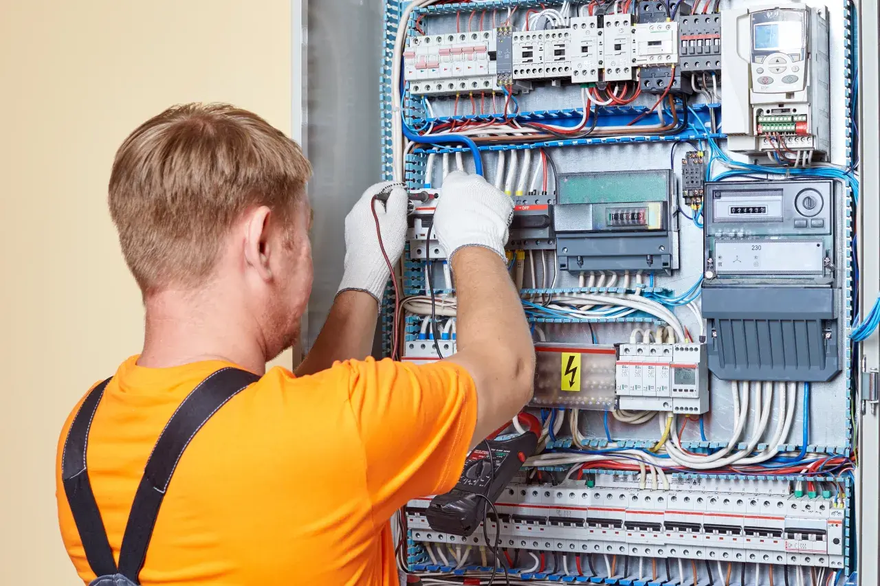 Instalacje w mieszkaniu: Sprawdź, zanim kupisz! Oszczędź na rachunkach.