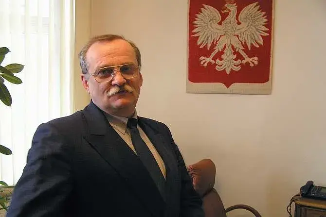 Kto może być prezesem spółdzielni mieszkaniowej? Sprawdź wymagania!