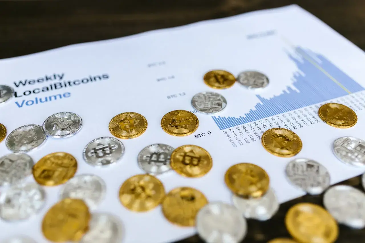Kryptowaluty w Polsce: Legalność, podatki i koniec anonimowości