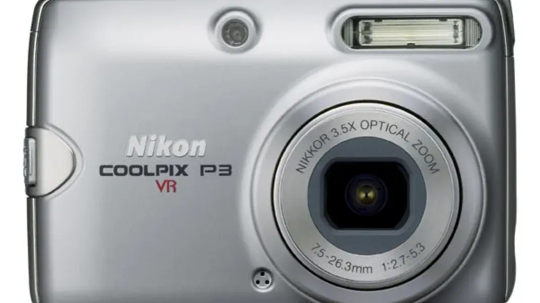 Jak wyłączyć lampę błyskową w aparacie Nikon – proste kroki dla każdego modelu