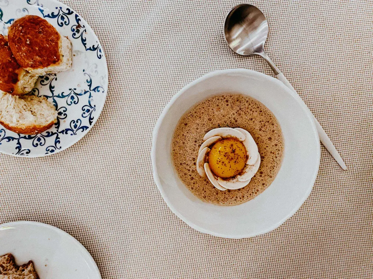 Porto gdzie zjeść: najlepsze restauracje i lokalne smaki, które musisz spróbować