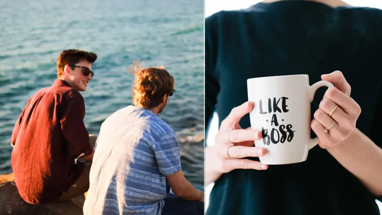 Två män vid havet, en med solglasögon, och en hand som håller en mugg med texten "LIKE A BOSS". Kanske ett tecken på otydligt ledarskap i en avslappnad miljö.