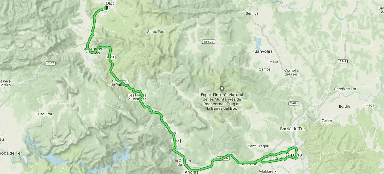 Mapa de la ruta volcanes Olot, recorriendo parajes naturales y pueblos como Santa Pau y Banyoles.
