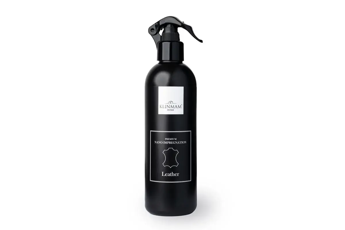 Czarny spray z etykietą "PREMIUM NANO IMPREGNATION Leather". Doskonały impregnat do skóry naturalnej, chroniący przed wilgocią.
