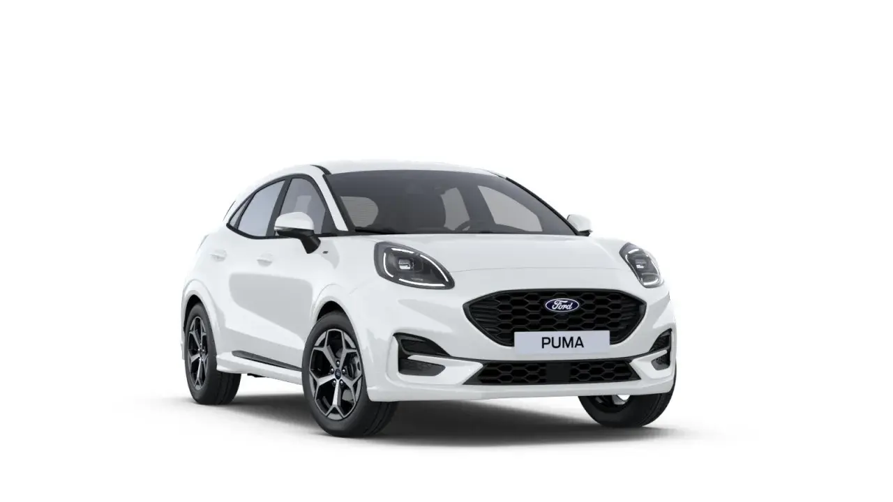 Vit Ford Puma Hybrid Automat, en modern SUV med sportig design.