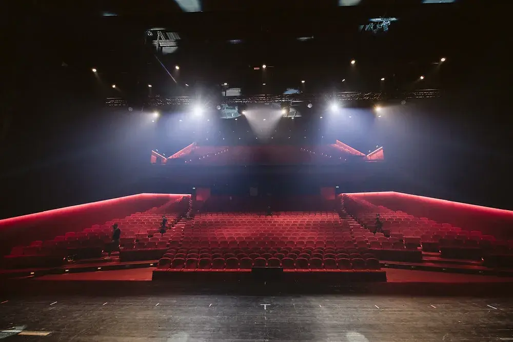 Najlepsze teatry w Warszawie, które warto odwiedzić na spektakl