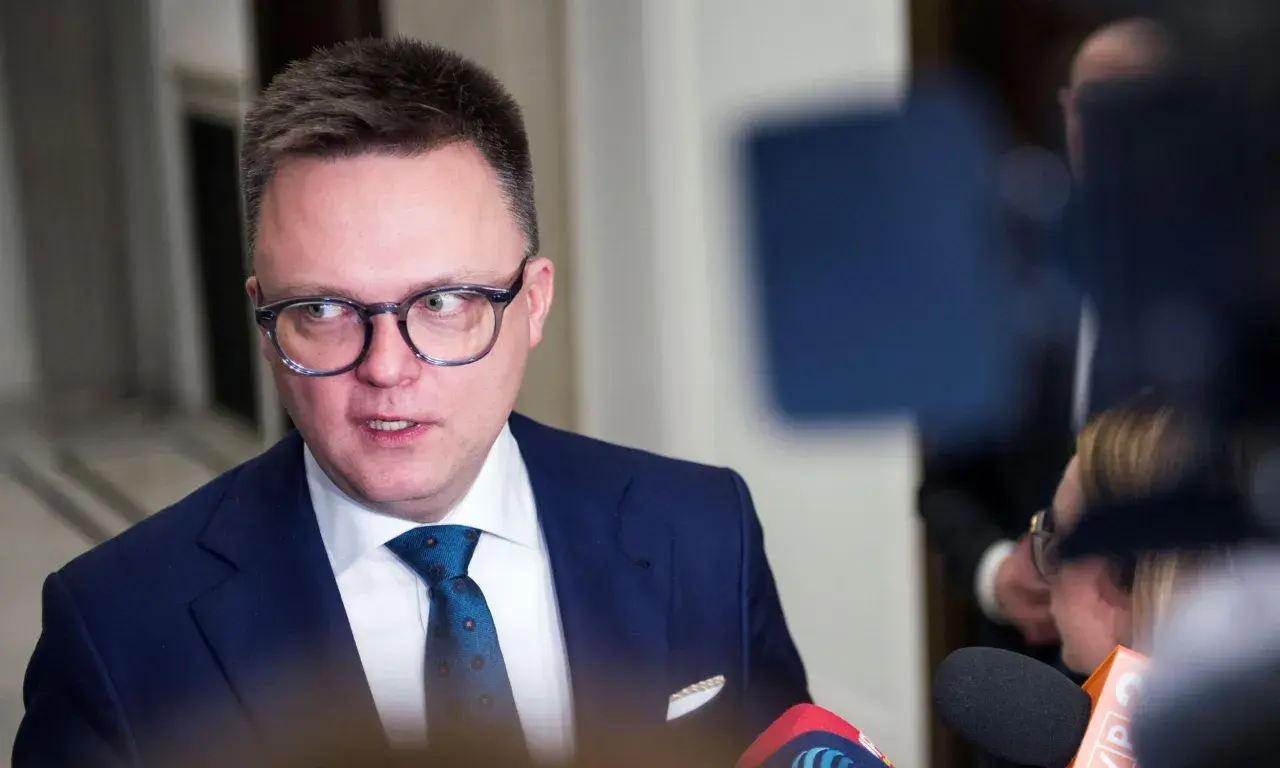 Jak zarabia Hołownia? Zaskakujące fakty o jego dochodach i źródłach