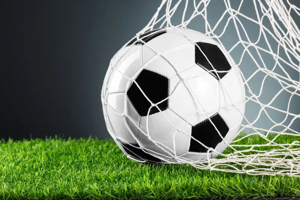 Dlaczego piłka nożna jest sportem numer jeden na świecie: fenomen globalnej popularności