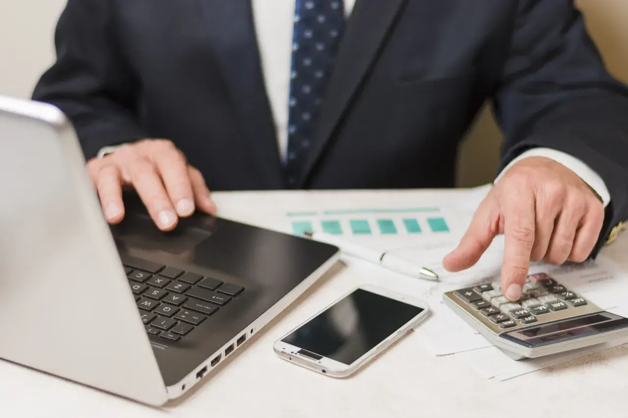 Cyfrowe decyzje finansowe zaczynają się od porównania