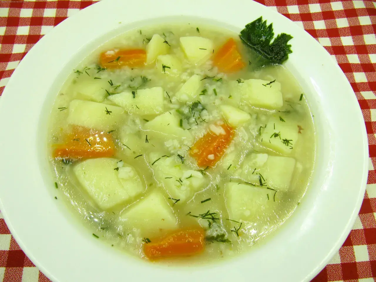 Przesolona zupa? Ziemniak, ryż i 7 skutecznych metod ratunku!