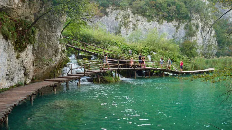 Jeziora Plitwickie: Ile czasu na zwiedzanie? Gotowe scenariusze