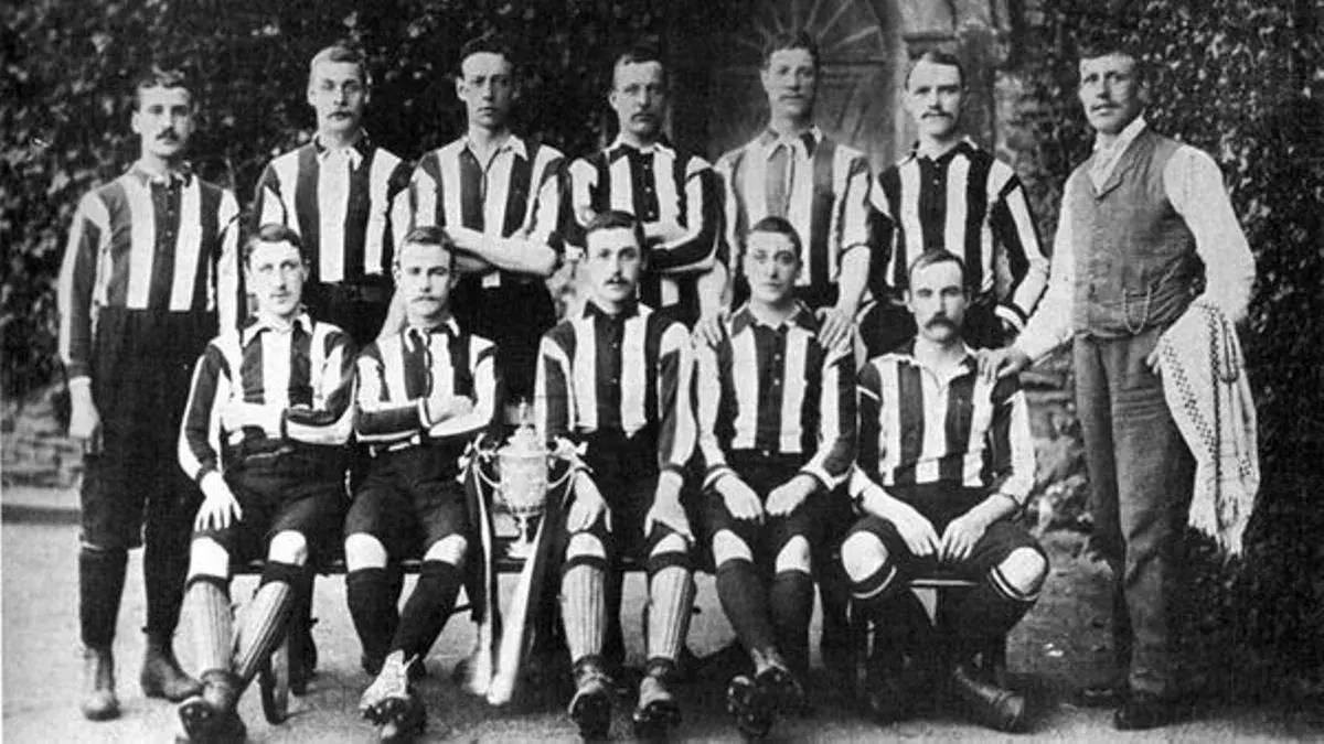 El origen del fútbol: ¿Fue en 1863 o mucho antes? Descúbrelo