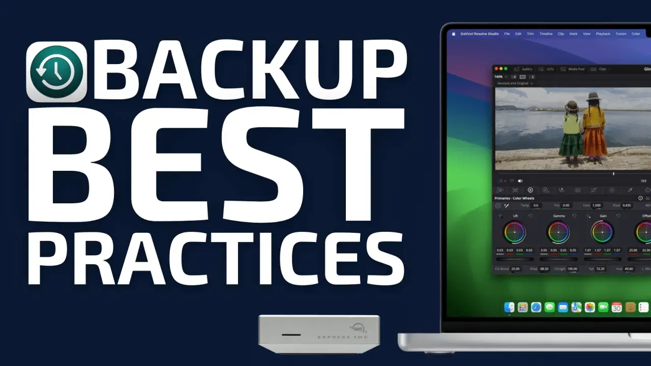 Mac OS Backup: Best Practices für deine Daten. Ein Laptop zeigt DaVinci Resolve, daneben eine externe Festplatte.