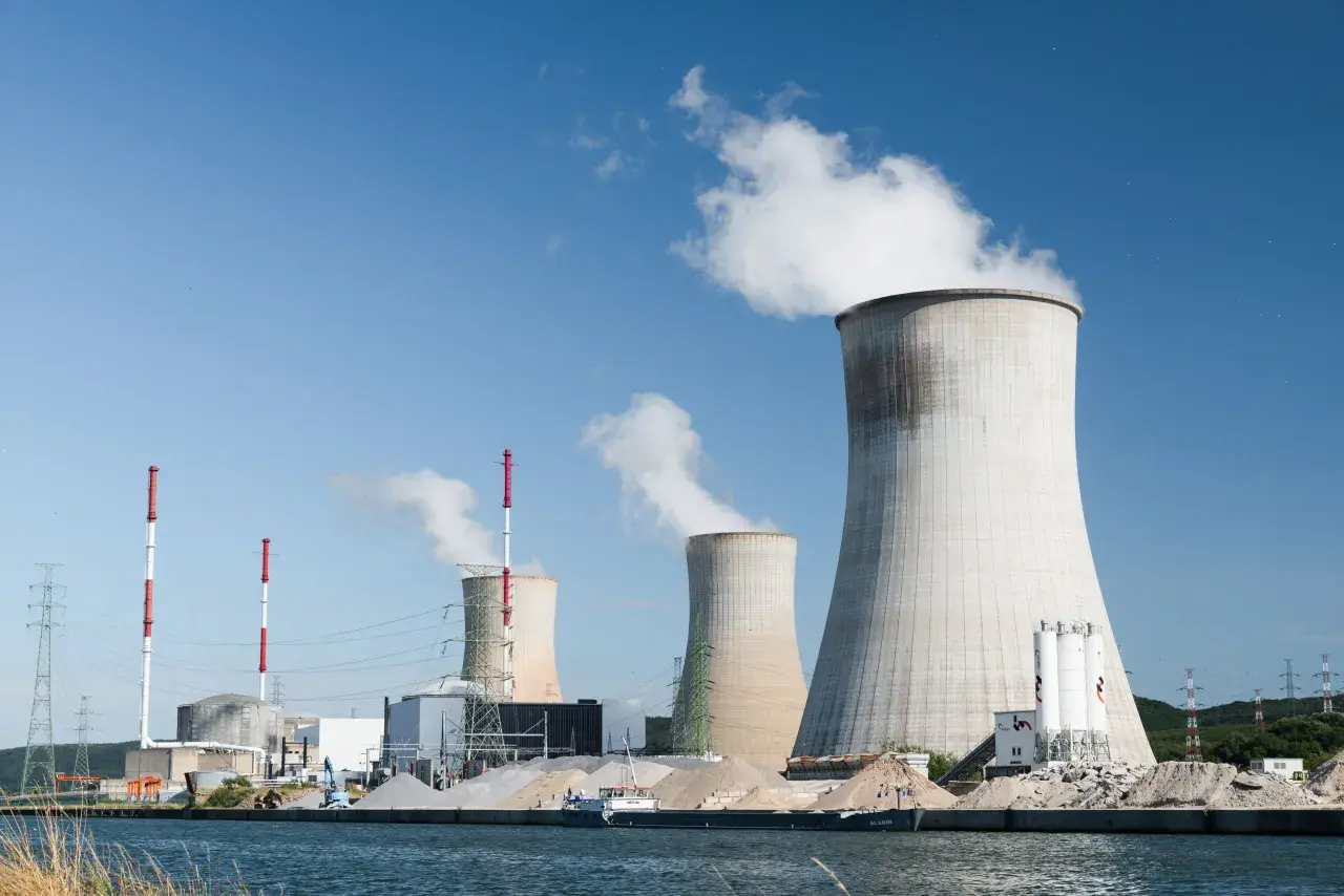 Ile uranu zużywa elektrownia atomowa? Wydajność, której nie znasz.