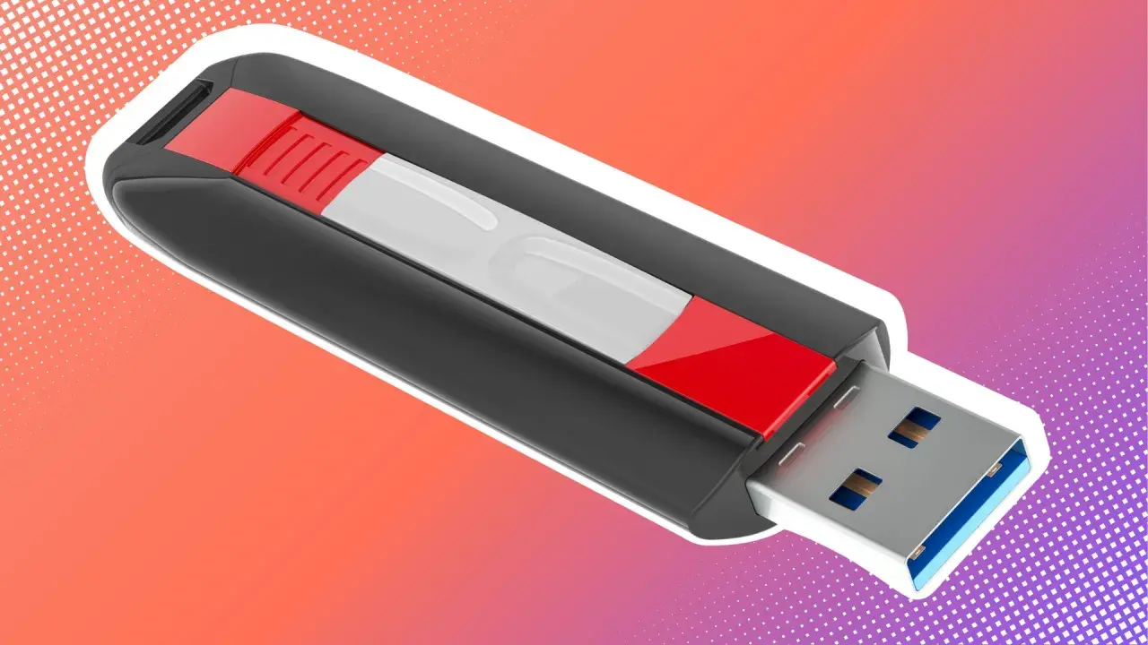 Moderner USB-Stick mit viel Speicherplatz, bereit für Ihre Daten.