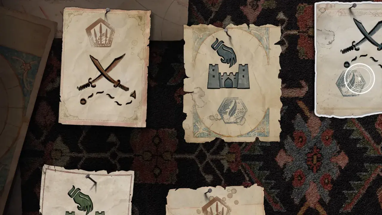 Fragmenty map z symbolami i wskazówkami do zagadek w Assassin's Creed Mirage.