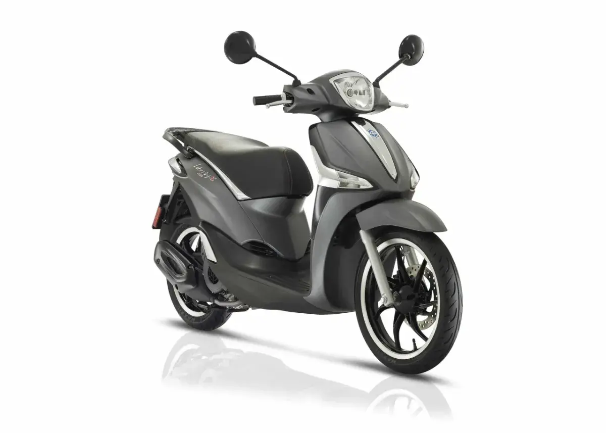 Maxi skuter 125 jaki wybrać – najlepsze modele i ich wady