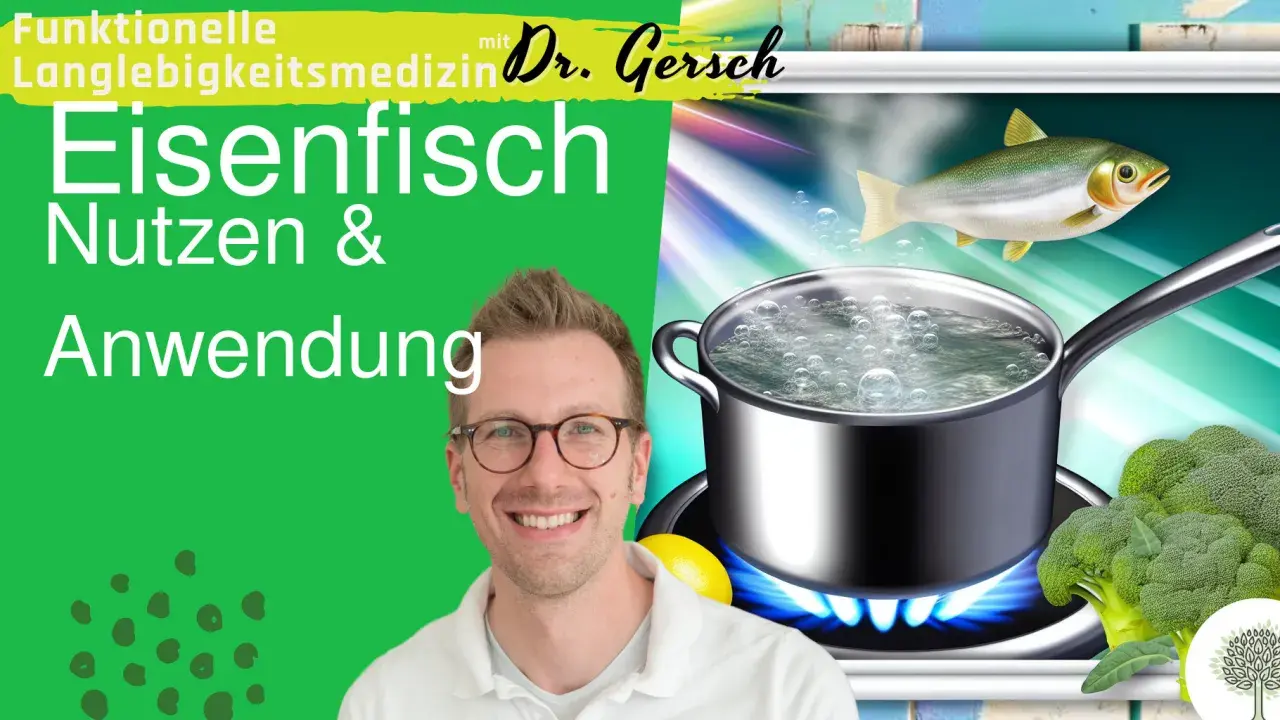 Dr. Gersch erklärt den Eisengehalt von Fisch. Ein Fisch schwimmt über einem Topf mit kochendem Wasser, daneben Brokkoli.