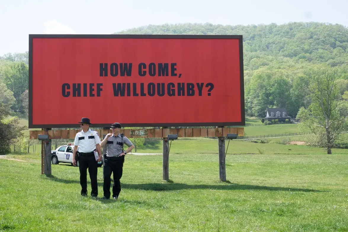 Film Trzy billboardy za Ebbing Missouri - mocna opowieść o walce o prawdę