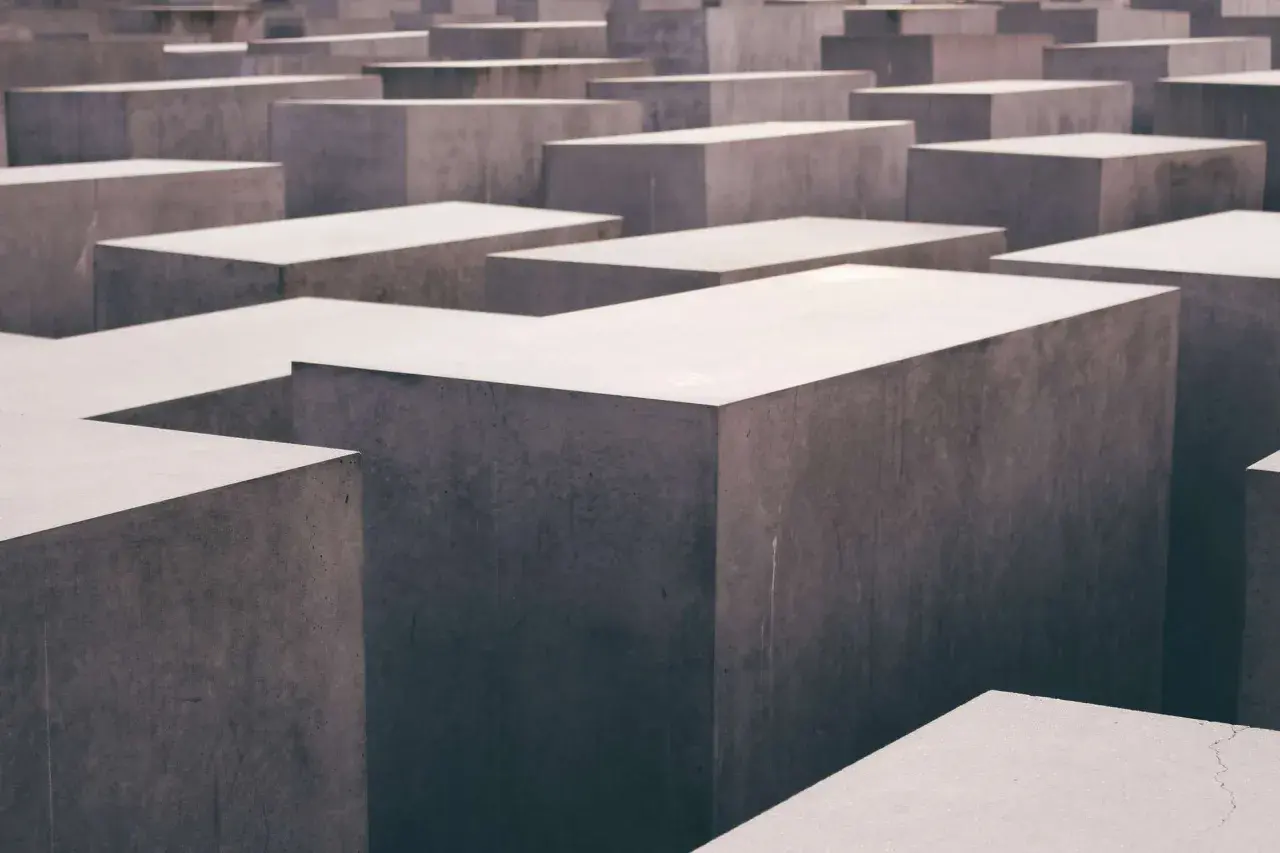 Définition du béton : Comprendre ses composants et ses usages essentiels