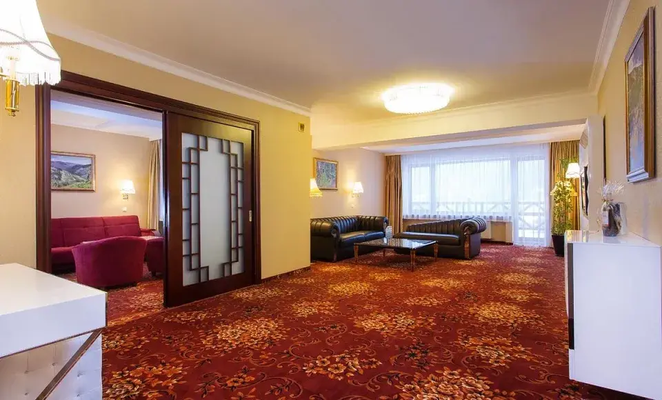Ile jest pokoi w hotelu Gołębiewskim? Zaskakujące liczby i szczegóły