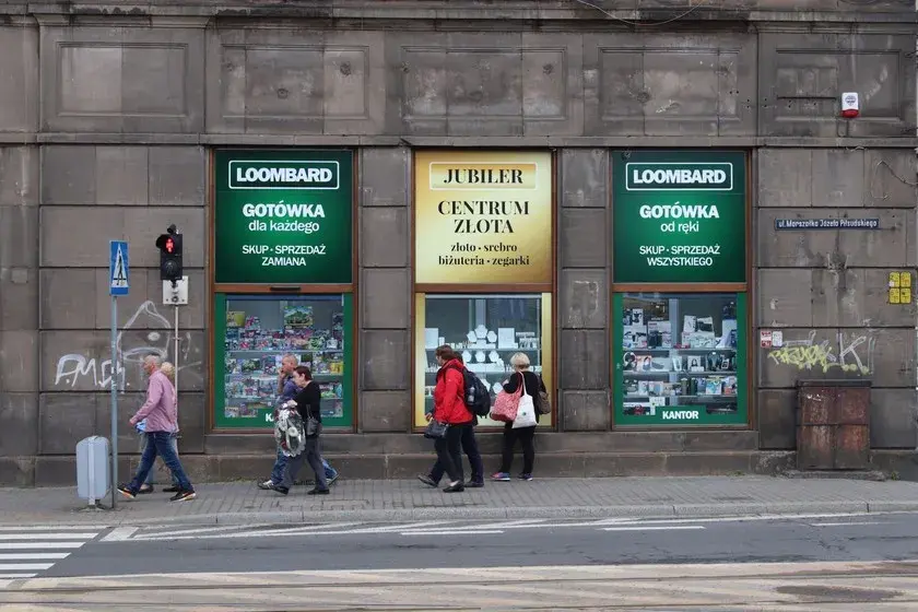 Jak wygląda sprzedaż w lombardzie? Kluczowe informacje i porady