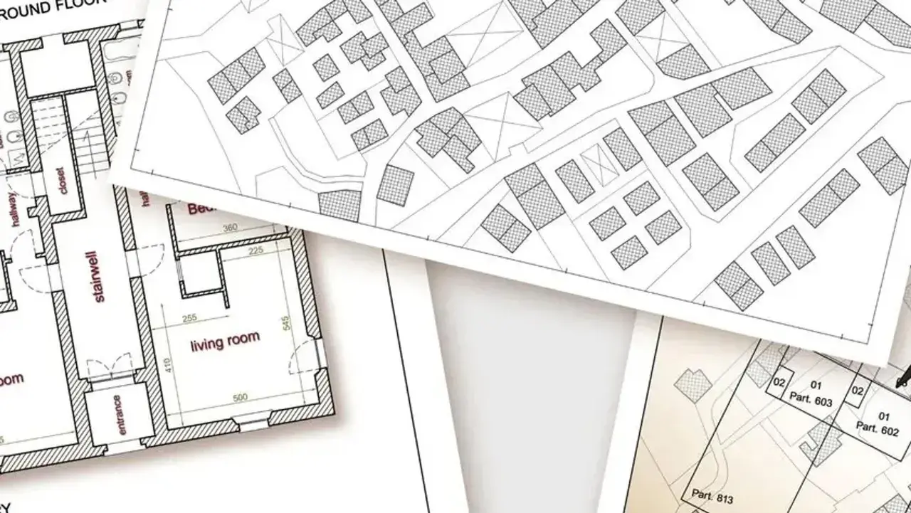 Piani catastali e planimetrie di edifici, con dettagli su stanze e particelle. Un esempio di categoria B1 catasto.