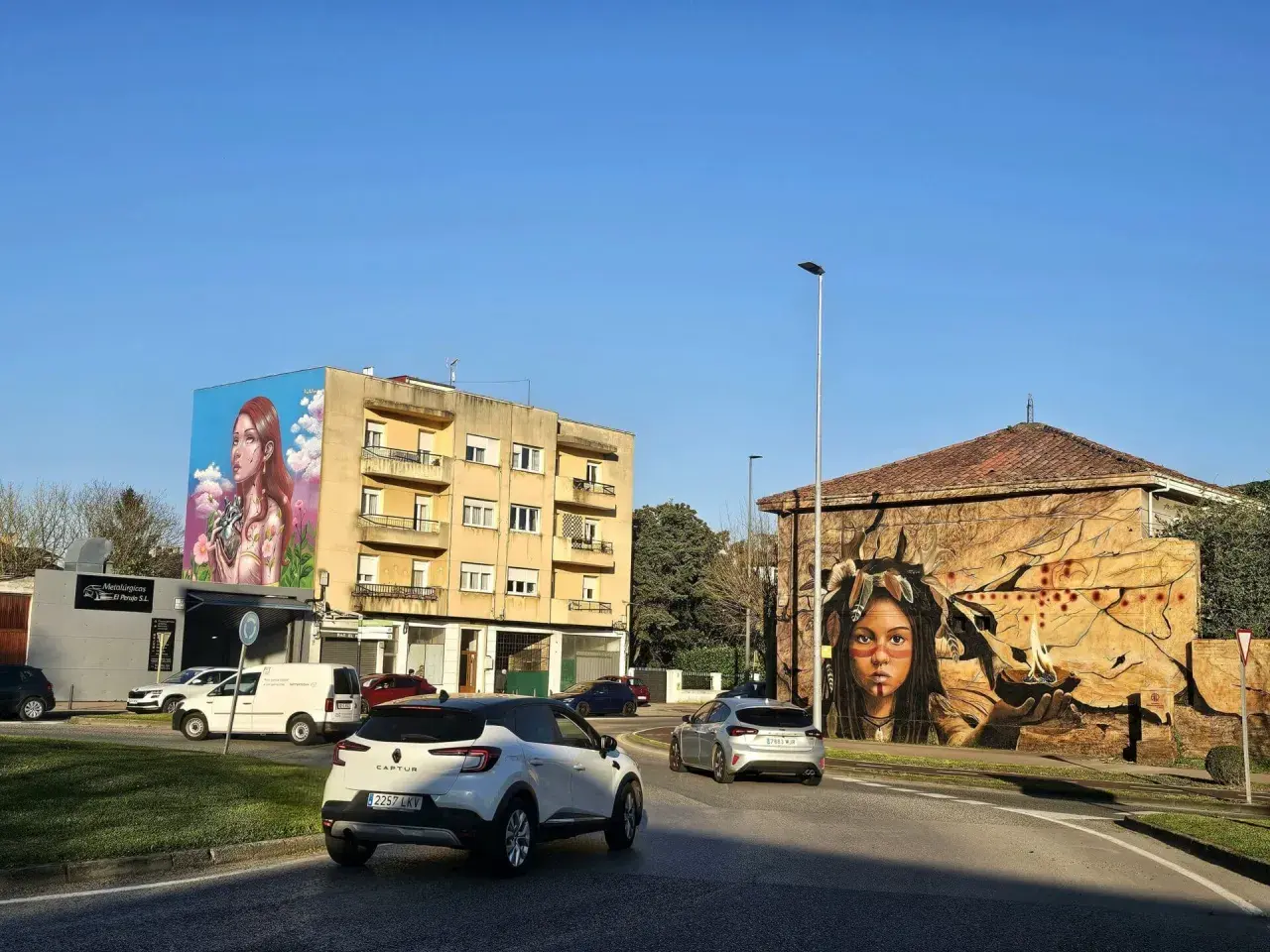 Murales impresionantes en Torrelavega, perfectos para disfrutar en los eventos de este fin de semana.