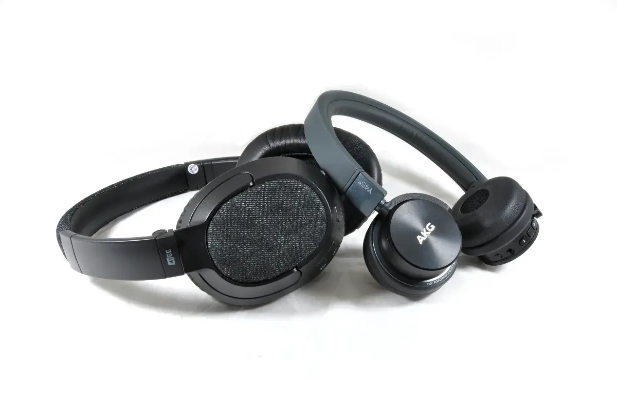 Słuchawki Bluetooth: Jak wybrać idealne? Poradnik zakupowy.