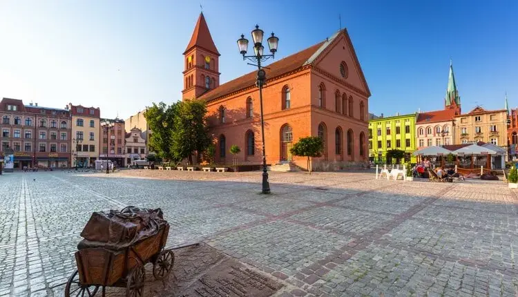 1000 najpiękniejszych miejsc w Polsce, które musisz zobaczyć teraz
