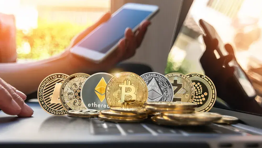 Czy kryptowaluty podlegają ustawie o podatku VAT? Kluczowe zasady i wyrok TSUE