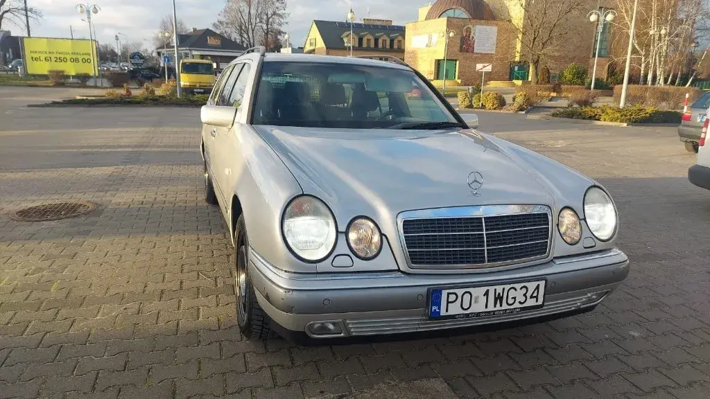 Mercedes E Class W210 - najczęstsze problemy i jak ich unikać