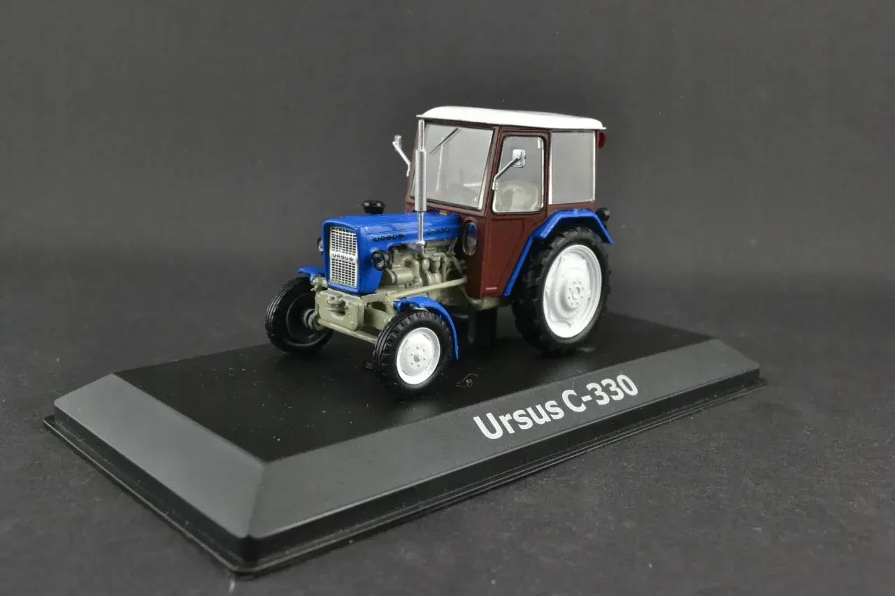 Traktor Ursus C 330 zabawka – idealny prezent dla małych fanów motoryzacji
