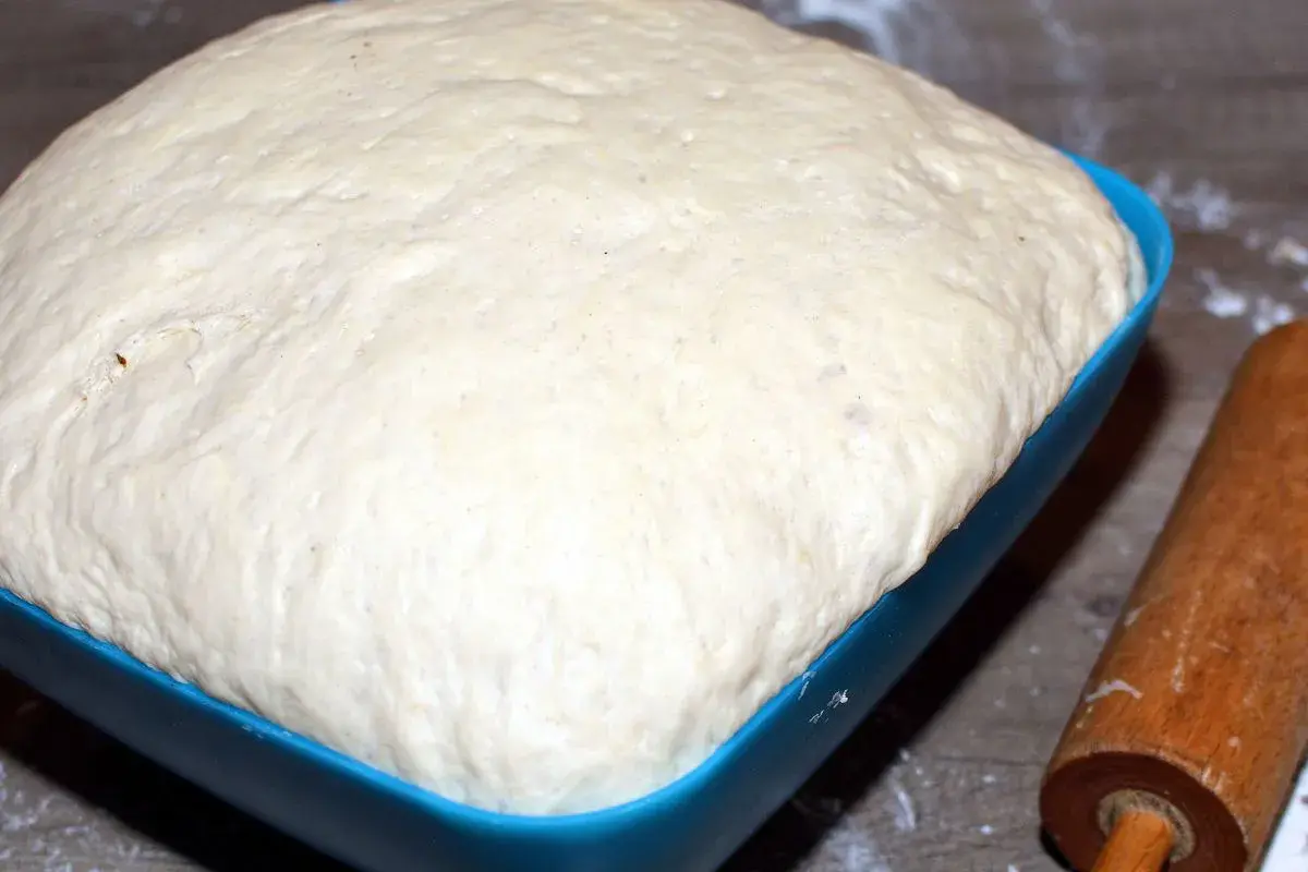  Mrożenie ciasta na pizzę - czy to się opłaca? Jak mrozić ciasto na pizzę?