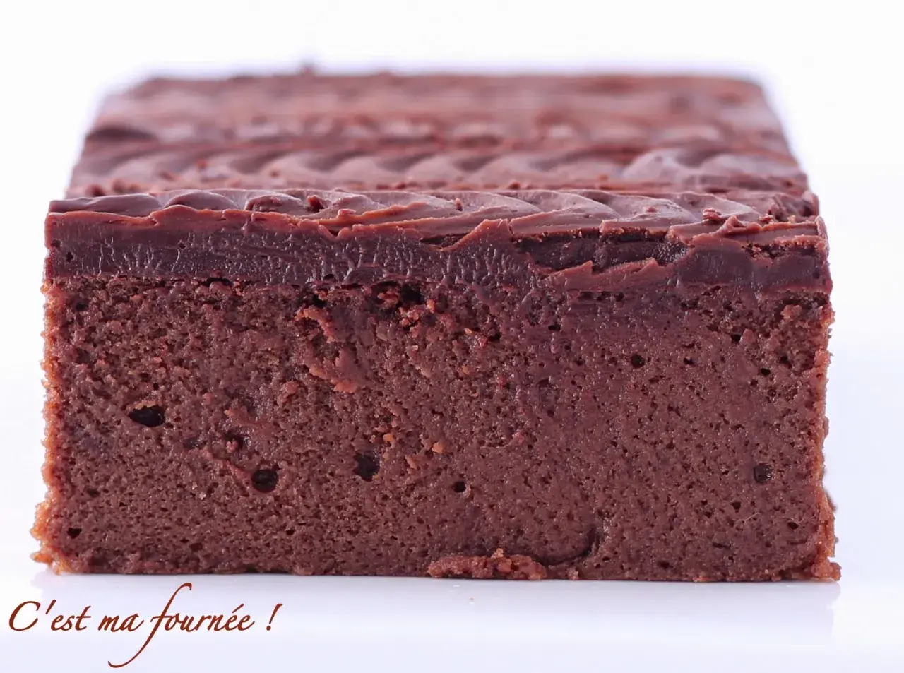 Un fondant au chocolat Cyril Lignac, moelleux et intense, avec un glaçage brillant. Un délice gourmand !