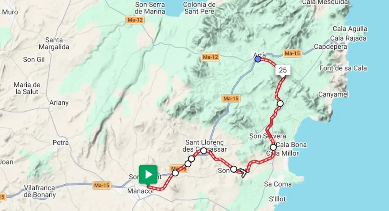 Karte von Mallorca mit einer roten Route von Artà über Son Servera nach Manacor. Die "Via Verde Mallorca" führt durch malerische Orte.