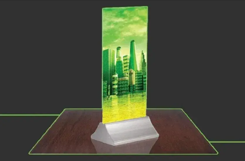 Druk lentikularny: Magia 3D i ruchu w reklamie? Odkryj potencjał!
