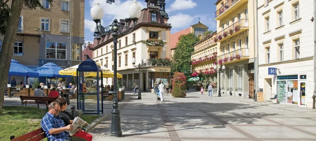 Cieplice-Zdrój: Sanatoria i leczenie dla seniorów pełny poradnik