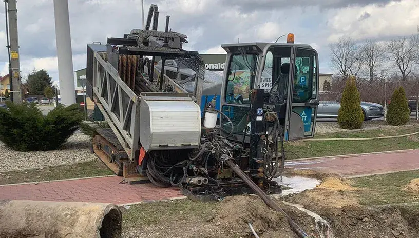 Maszyna do przecisku sterowanego: rewolucja w instalacji podziemnej
