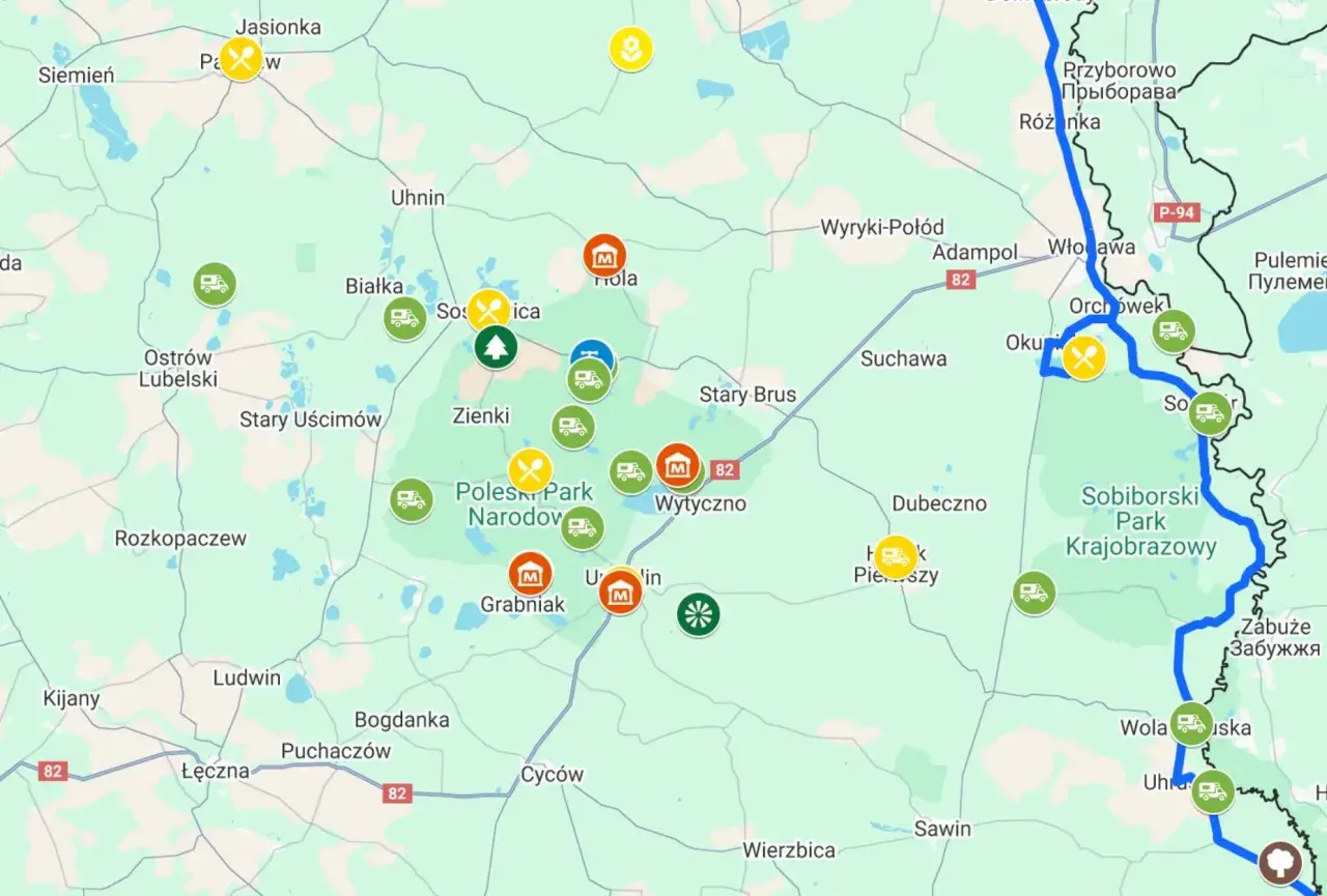 Mapa turystyczna Polesie Lubelskie z zaznaczonymi atrakcjami, szlakami i parkingami. Widoczne m.in. Poleski Park Narodowy i Sobiborski Park Krajobrazowy.