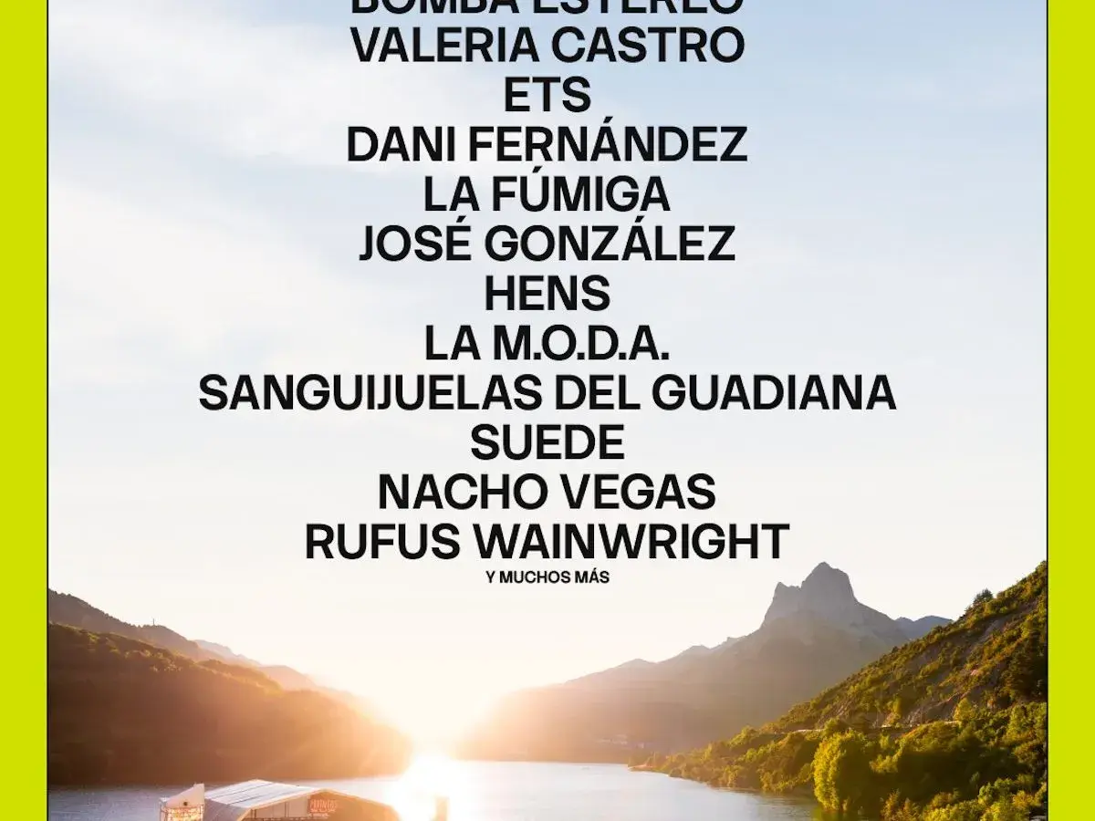Cartel de festival en Pirineos Sur con nombres de artistas como Rufus Wainwright y Suede.