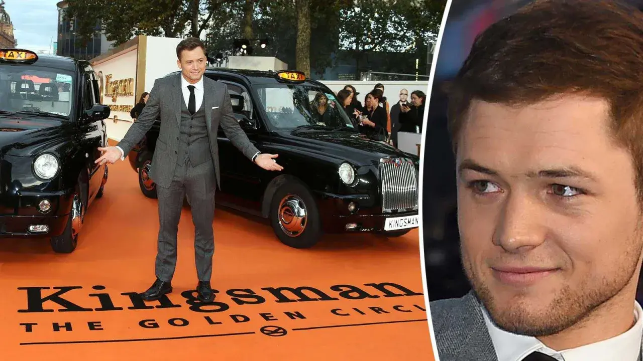 Taron Egerton på röda mattan för Kingsman: The Golden Circle, med en ikonisk svart taxi.