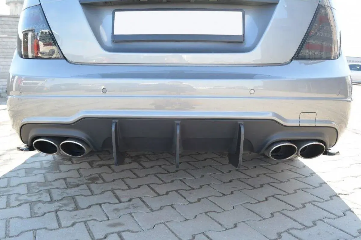 Mercedes W204 dyfuzor - stylowy element tuningu dla Twojego auta