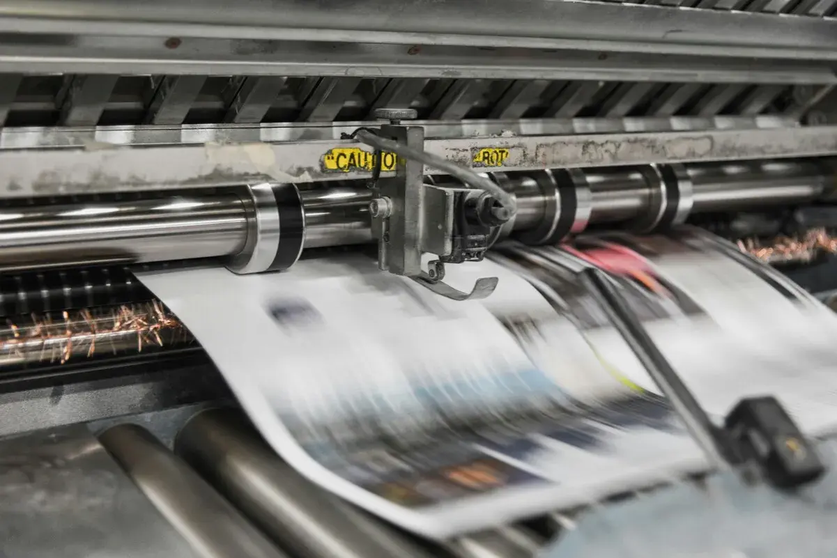 Cyfrowy druk książek a oszczędności – jak zmniejszyć koszty publikacji?