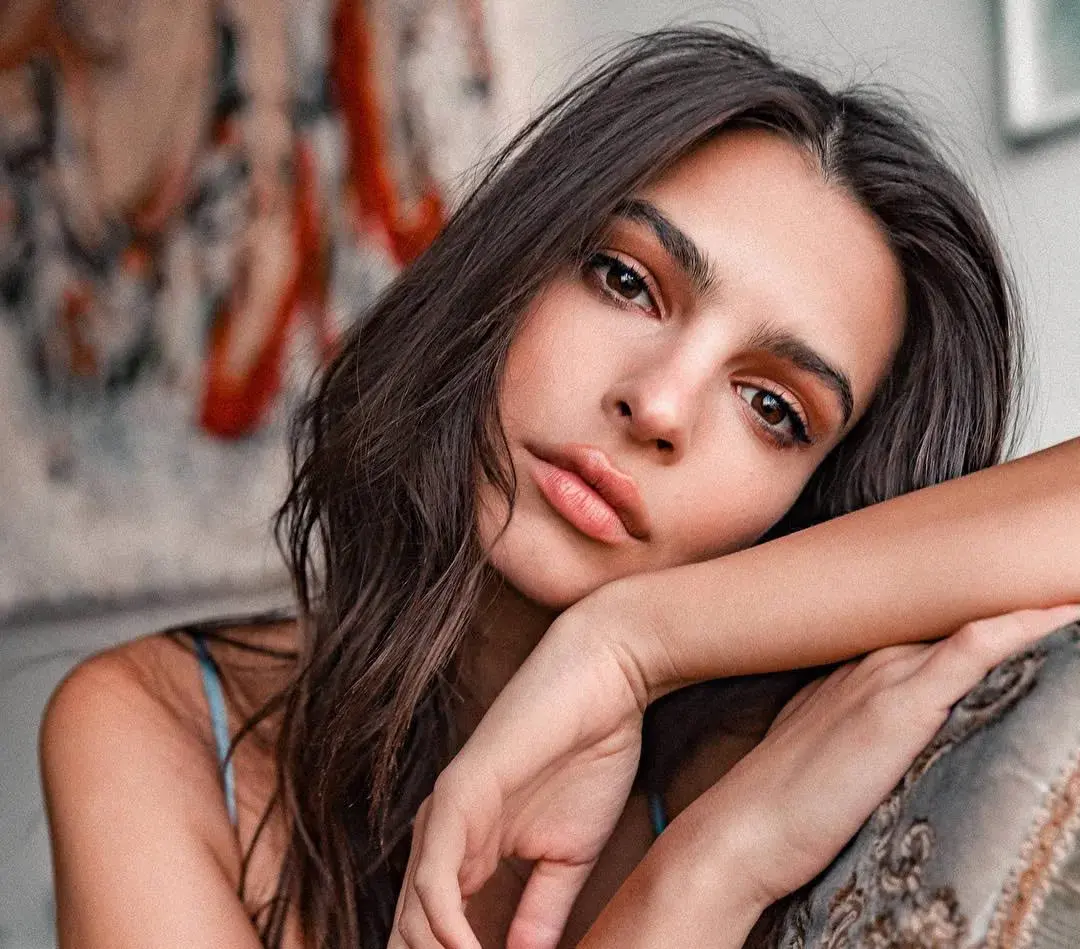 Kim jest Emily Ratajkowski? Fascynująca biografia modelki i aktorki