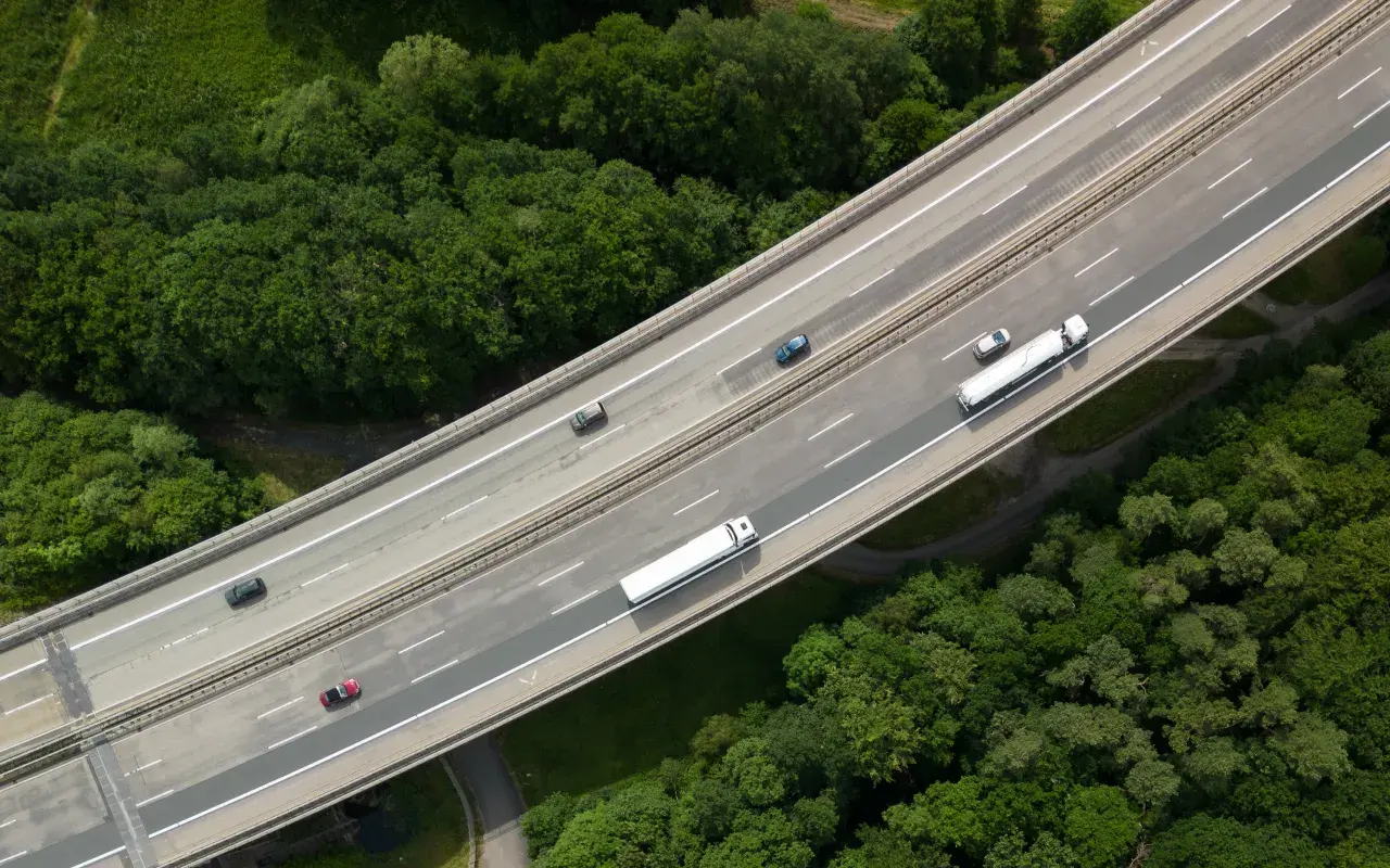 Jak efektywnie realizować zlecenia transportowe?